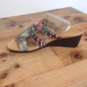 Vionic Orthotic Adjustable Triple Strap Slide Wedges - Park Radia Size 7